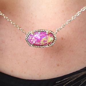 Kendra Scott Elisa Necklace in Fuchsia Kyocera Opal